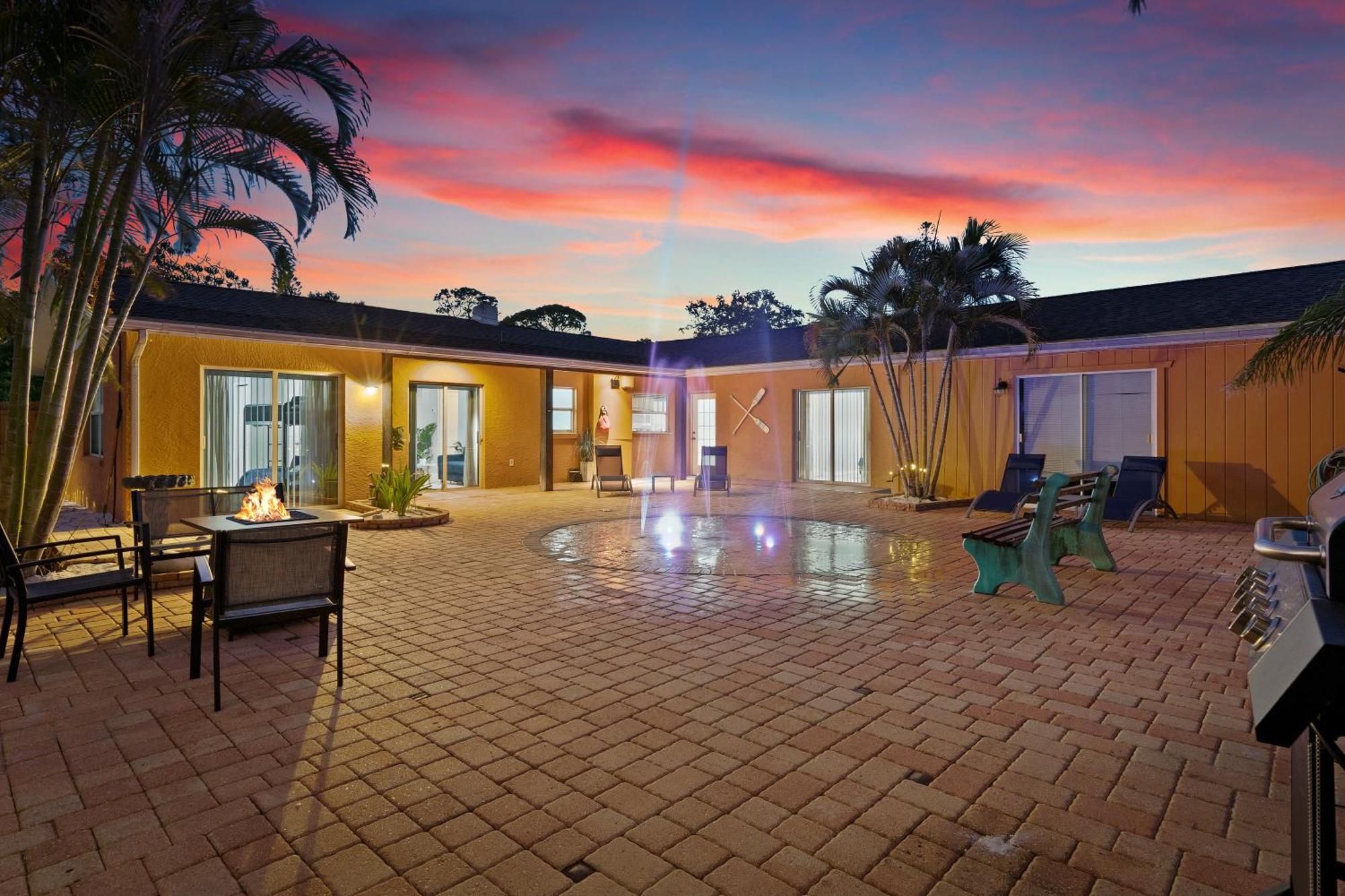 Coastal Villa W Amazing Courtyard - Splash Pad! Sarasota Zewnętrze zdjęcie