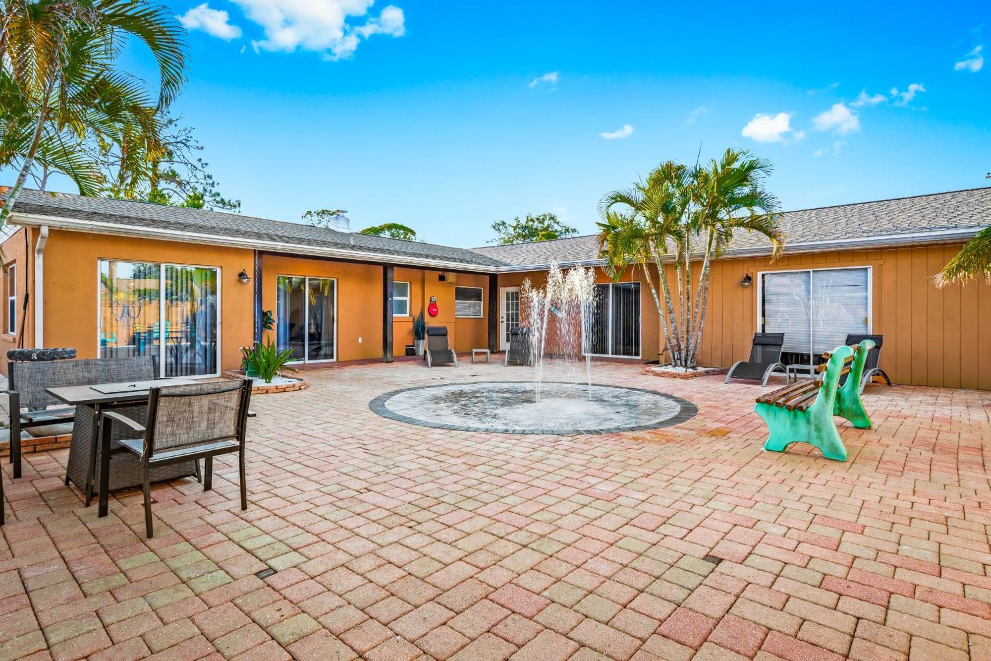 Coastal Villa W Amazing Courtyard - Splash Pad! Sarasota Zewnętrze zdjęcie